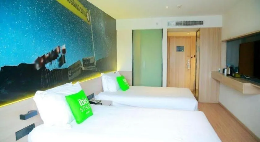 Bed in Ibis Styles Shanghai Qingpu Sports Center Hotel