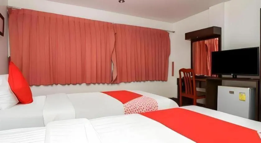 Bed in Hotel Jomtien View Paradise