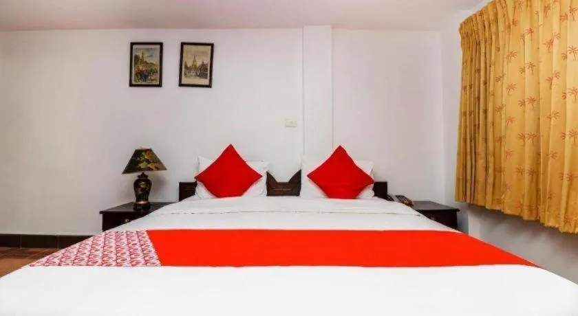 Bed in Hotel Jomtien View Paradise