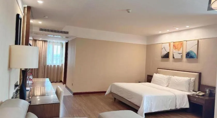 Bed in New Regent Hotel