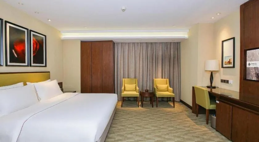 Bed in New Regent Hotel