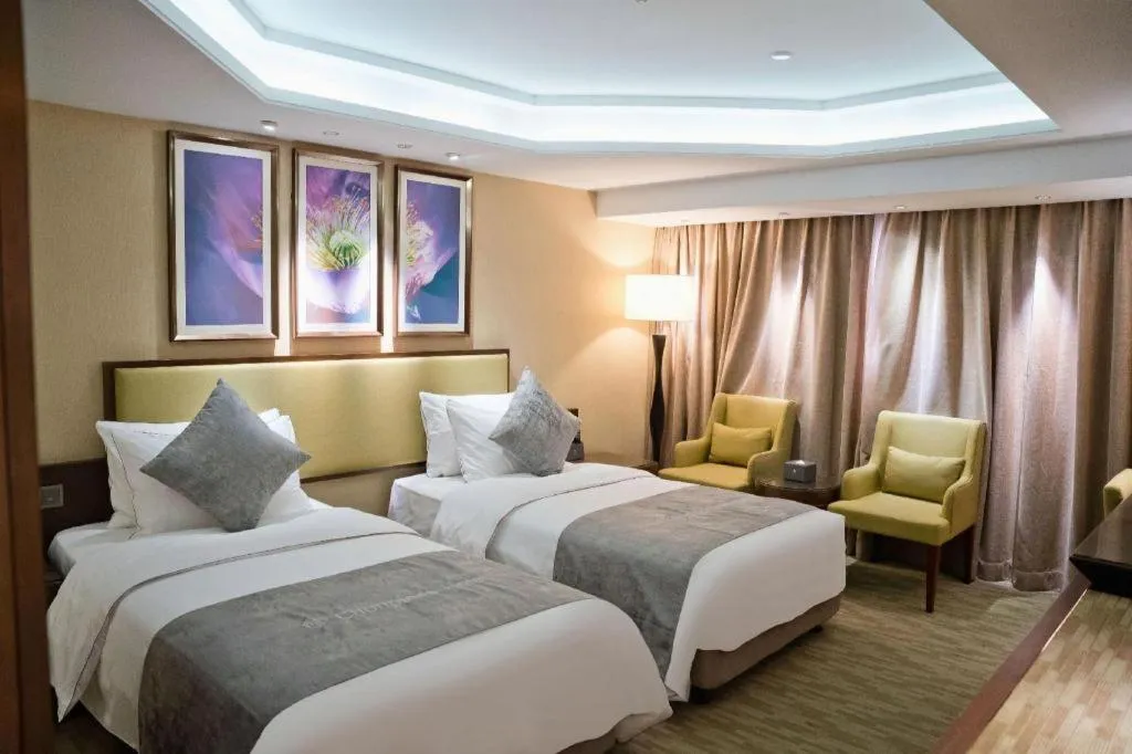 Bed in New Regent Hotel