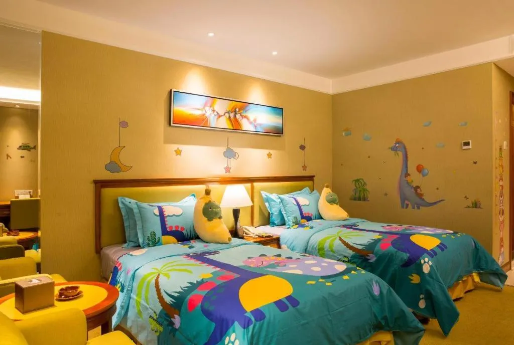 Bed in New Regent Hotel