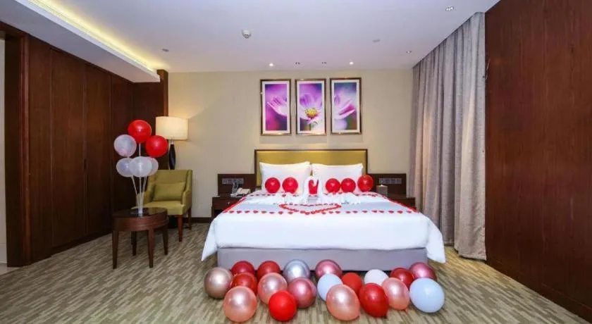 Bed in New Regent Hotel