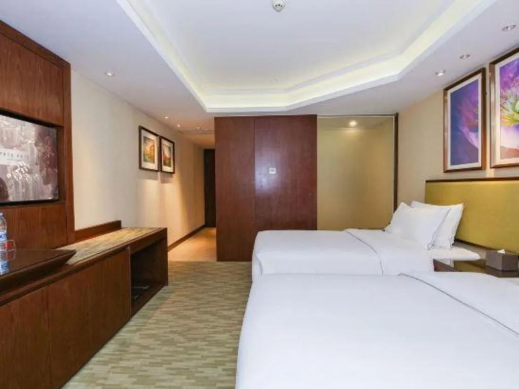 Bed in New Regent Hotel