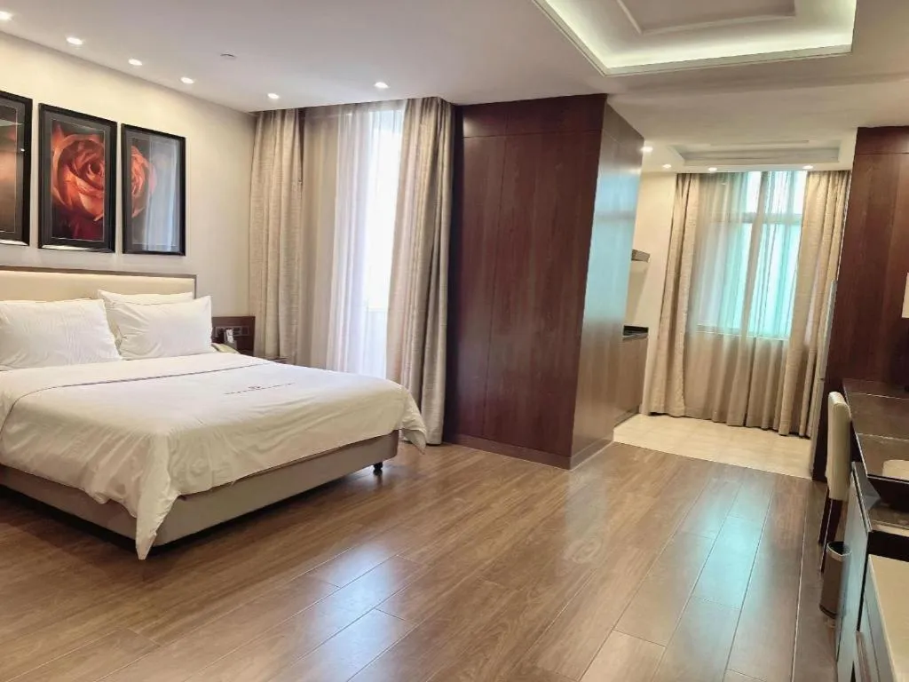 Bed in New Regent Hotel