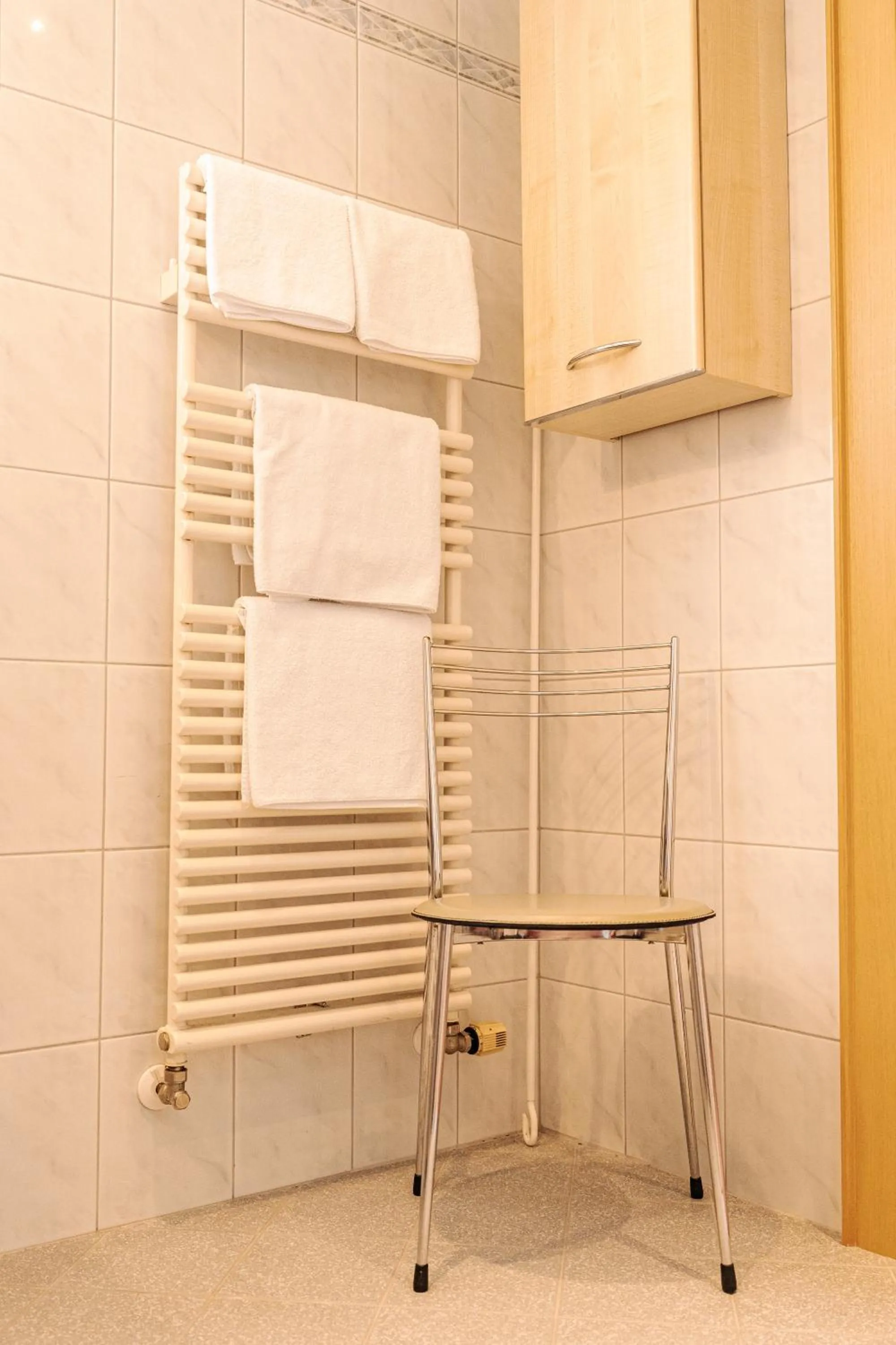 Shower in Pension Schlossberg