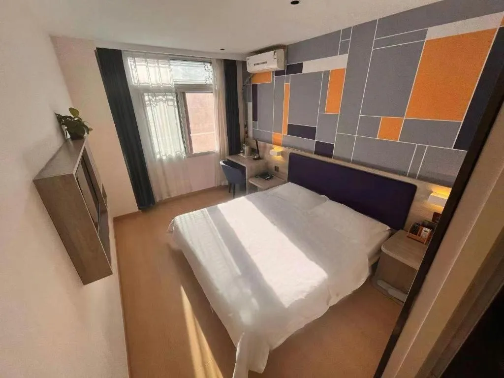 Bed in 7 Days Premium·Tianjin Gulou Metro Station Joy City