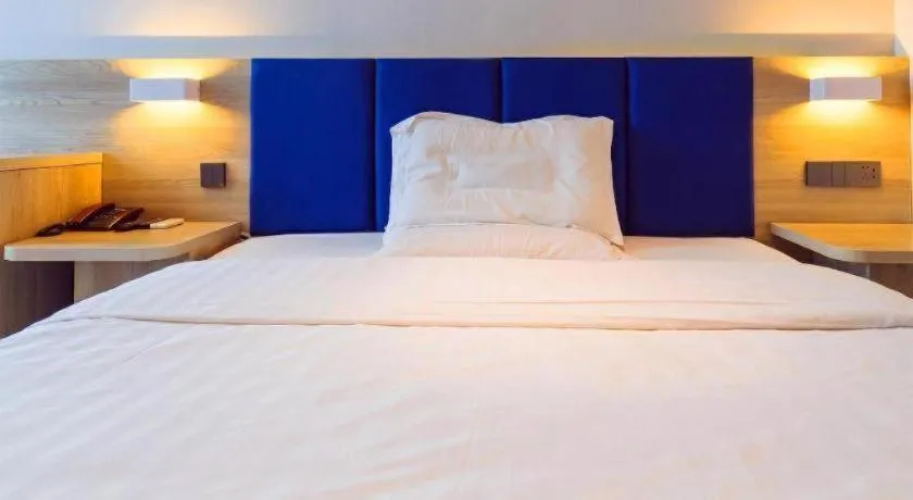 Bed in 7 Days Premium·Tianjin Gulou Metro Station Joy City