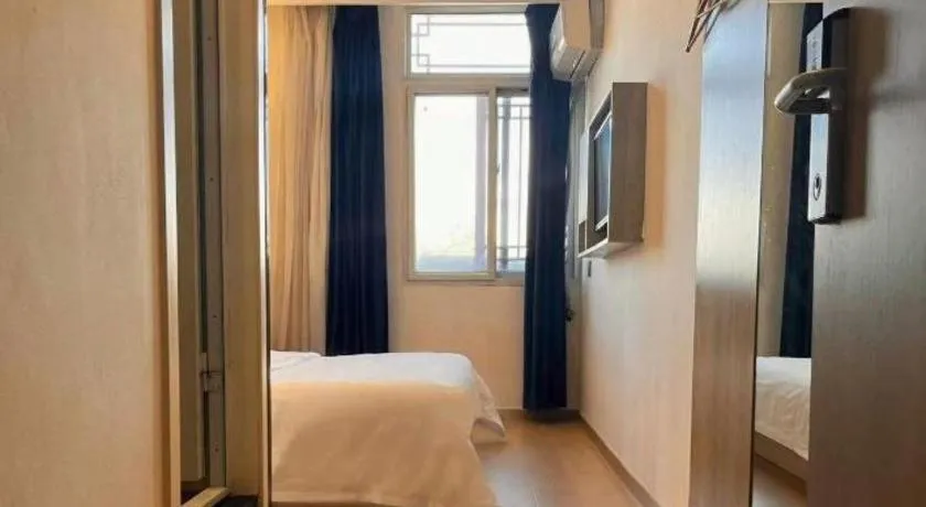 Bed in 7 Days Premium·Tianjin Gulou Metro Station Joy City