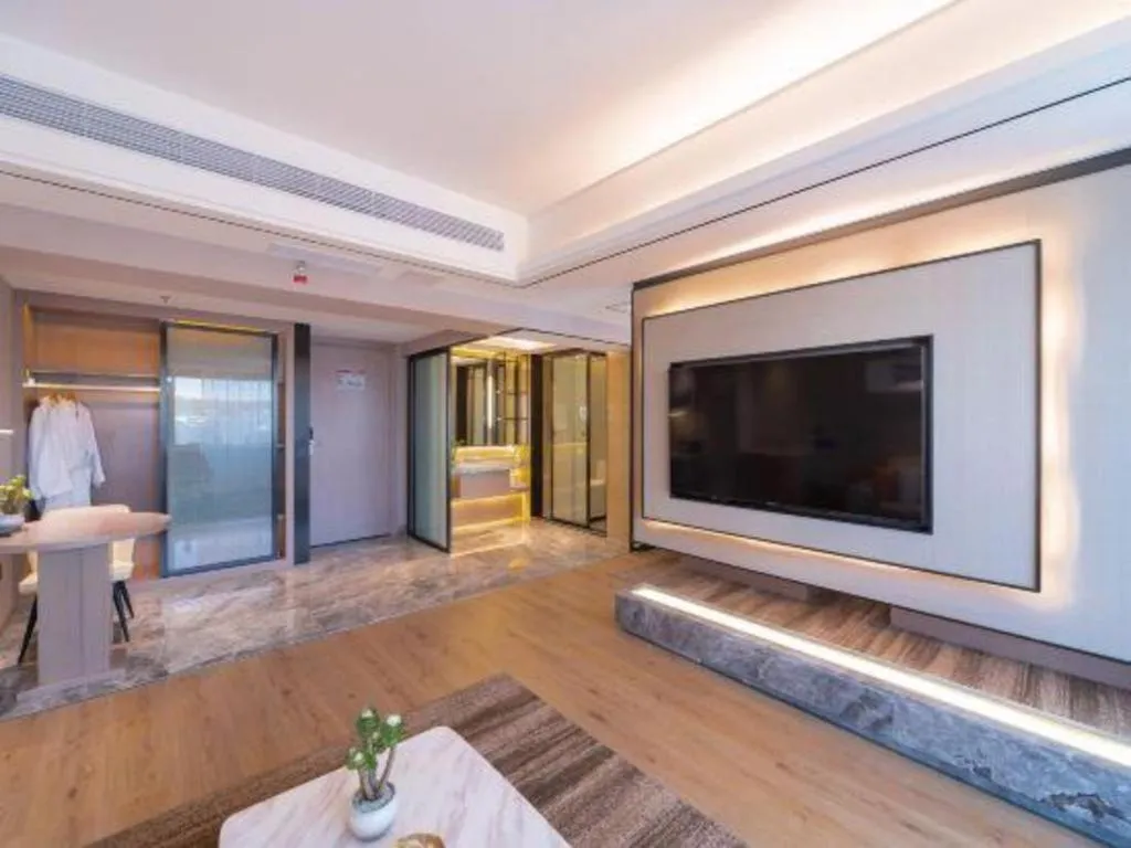 GreenTree Eastern Dali Railway Station Hotel