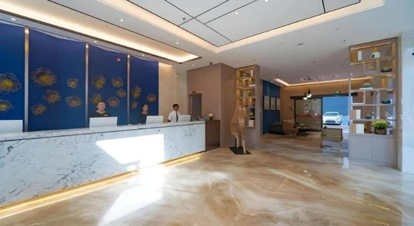 GreenTree Eastern Dali Railway Station Hotel