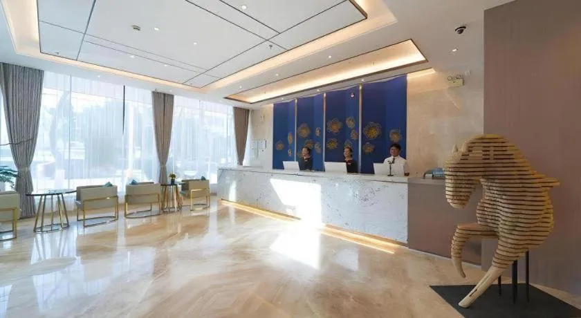 GreenTree Eastern Dali Railway Station Hotel