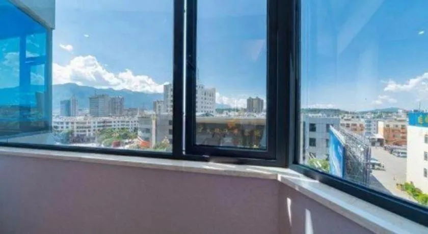 GreenTree Eastern Dali Railway Station Hotel