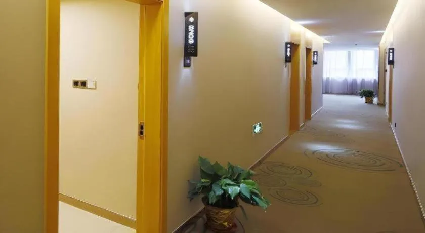 GreenTree Inn Shanghai Railway Station Macao Road