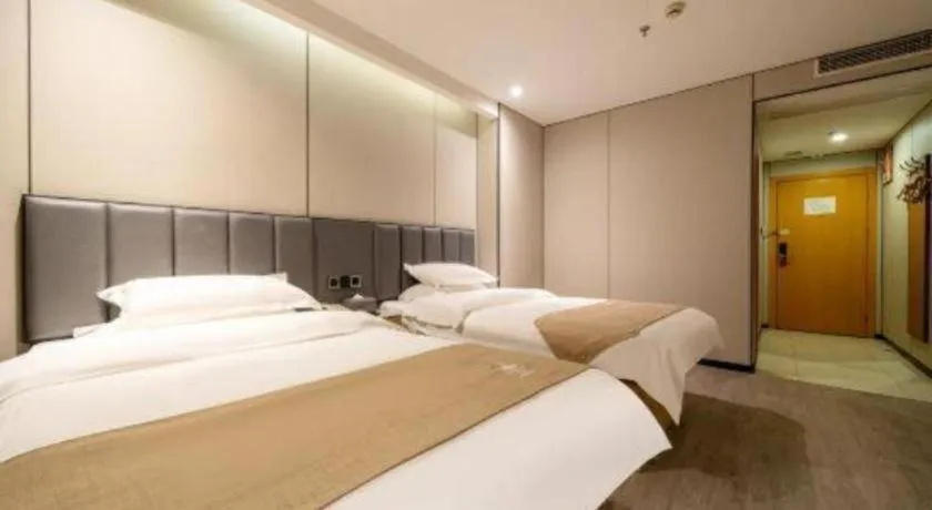Bed in GreenTree Inn Shanghai Railway Station Macao Road