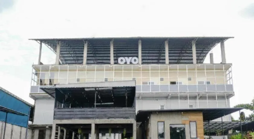 OYO 1468 SM House