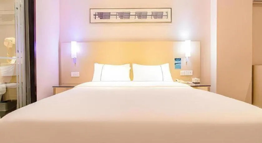 Bed in City Comfort Inn Beihai Hepu Bus Terminal