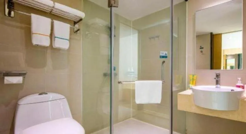 City Comfort Inn Zhanjiang Shimao Building Chikan Old Street