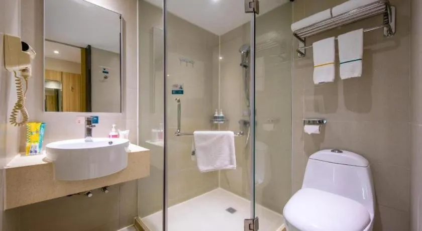 City Comfort Inn Zhanjiang Shimao Building Chikan Old Street