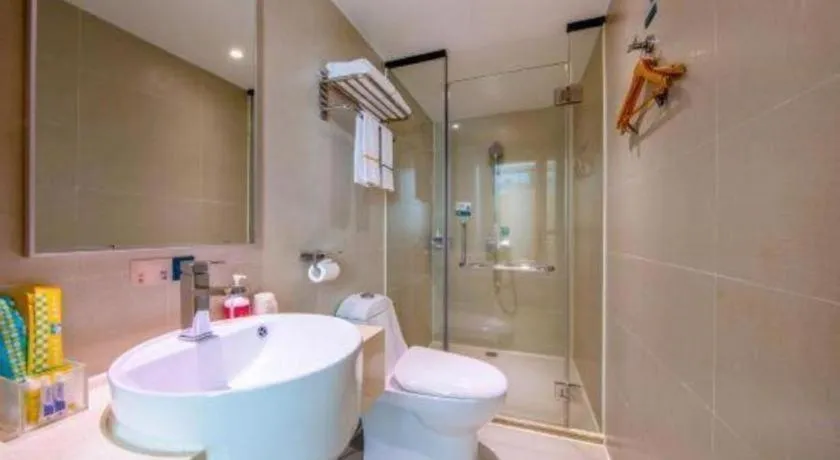 City Comfort Inn Zhanjiang Shimao Building Chikan Old Street