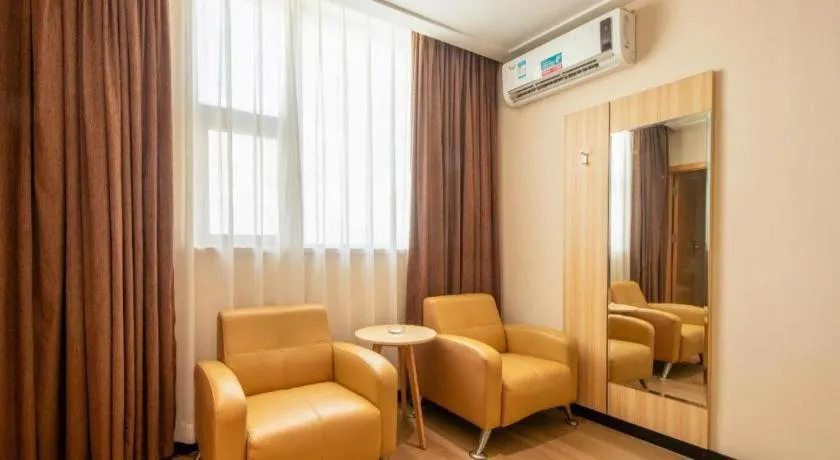 City Comfort Inn Zhanjiang Shimao Building Chikan Old Street