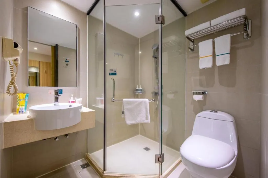 City Comfort Inn Zhanjiang Shimao Building Chikan Old Street