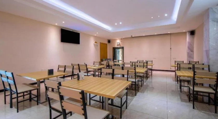 City Comfort Inn Zhanjiang Shimao Building Chikan Old Street