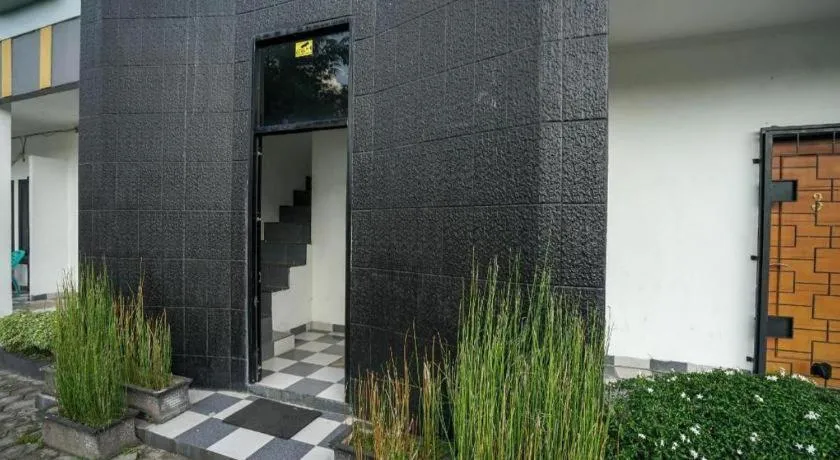 Hotel O Green Palm Kostel Syariah