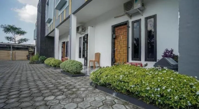 Hotel O Green Palm Kostel Syariah