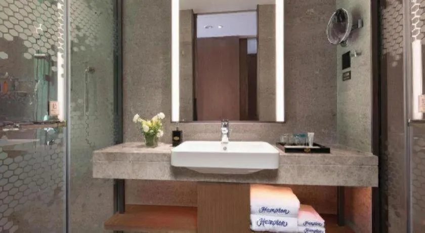 Hampton by Hilton Sanya Weiming Lake Park