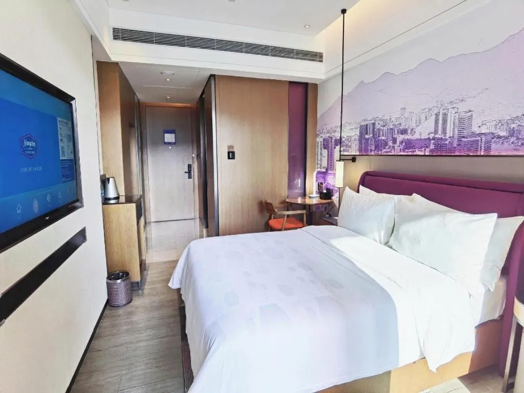 Bed in Hampton by Hilton Sanya Weiming Lake Park