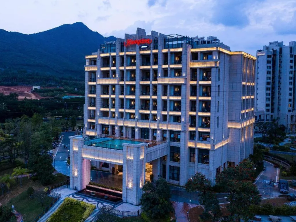 Hampton by Hilton Sanya Weiming Lake Park