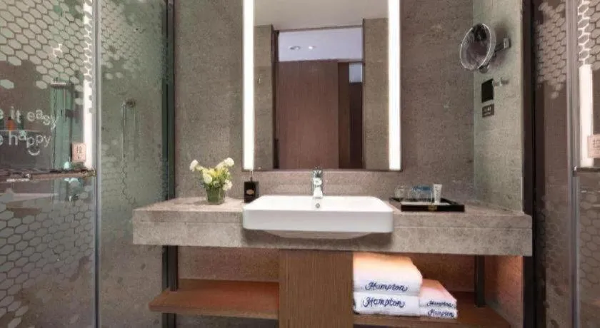 Hampton by Hilton Sanya Weiming Lake Park
