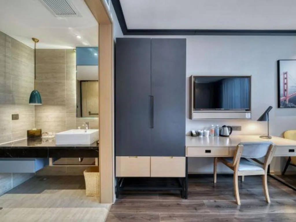 Bed in Atour Light Hotel Hangzhou Future Sci-Tech City