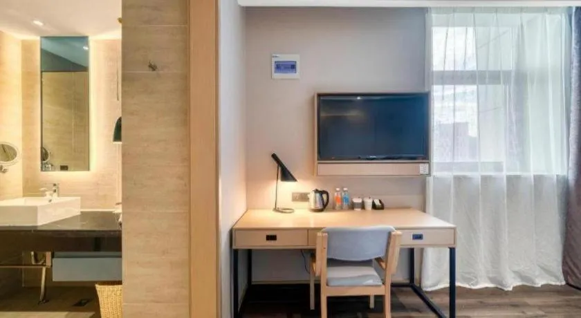 Bed in Atour Light Hotel Hangzhou Future Sci-Tech City