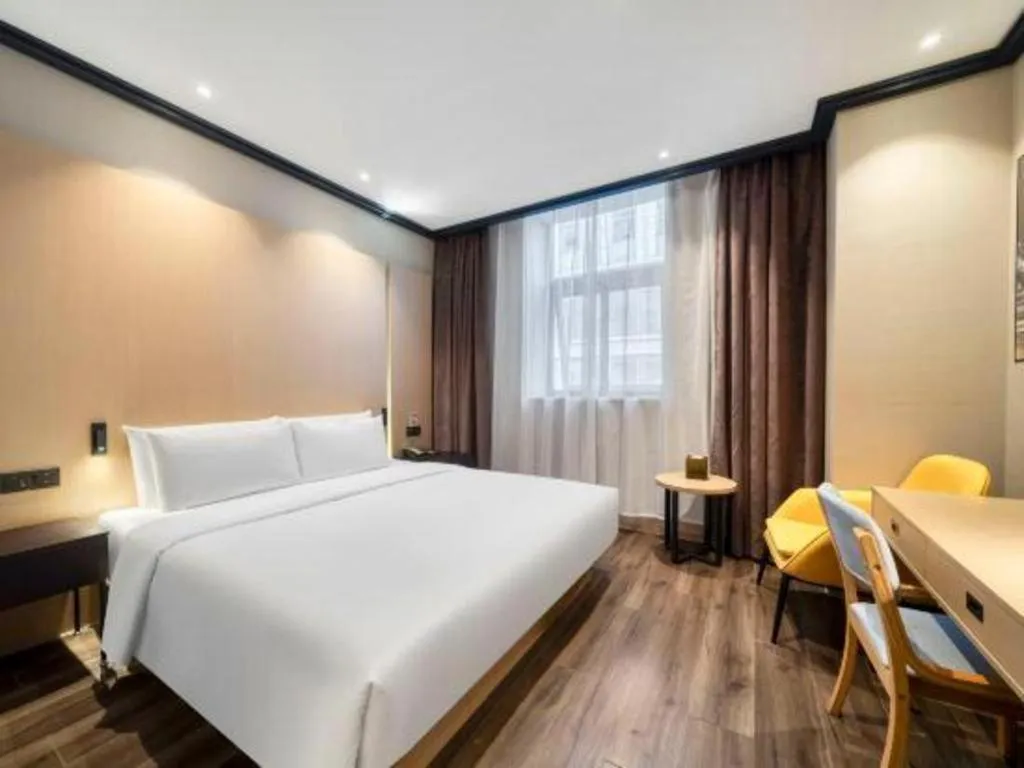 Bed in Atour Light Hotel Hangzhou Future Sci-Tech City