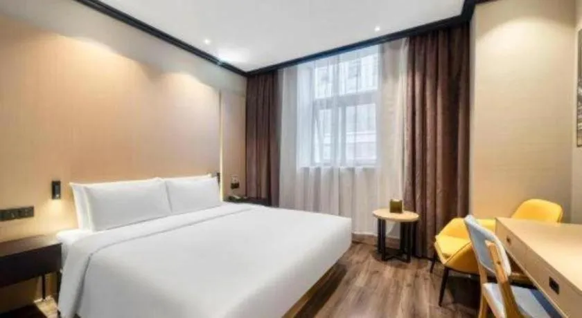 Bed in Atour Light Hotel Hangzhou Future Sci-Tech City