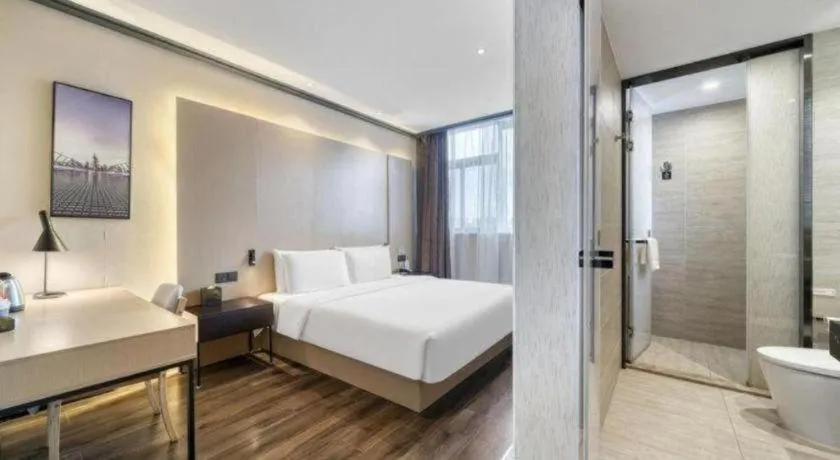 Bed in Atour Light Hotel Hangzhou Future Sci-Tech City
