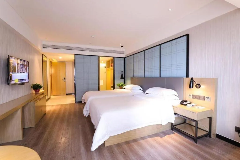 Bed in GreenTree Eastern Hotel Hunan Changsha Xinsha Luositang Metro Station