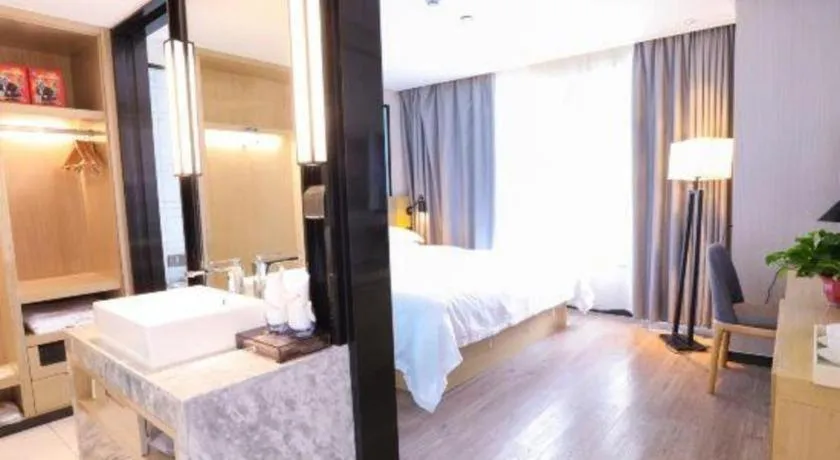 Bed in GreenTree Eastern Hotel Hunan Changsha Xinsha Luositang Metro Station