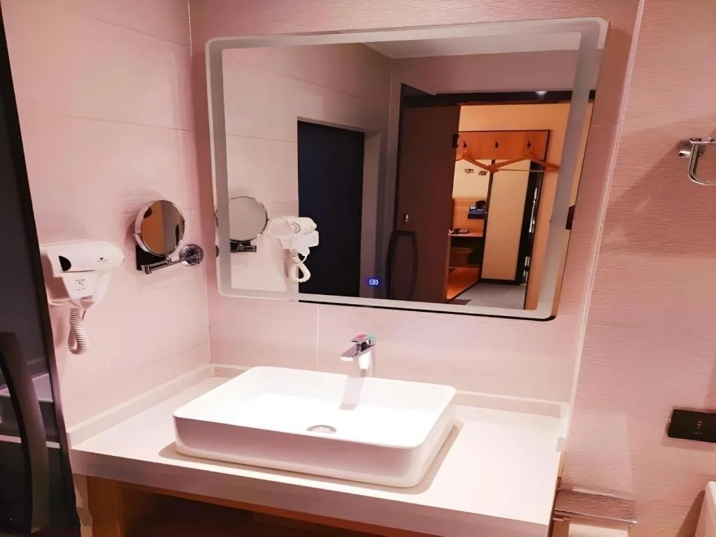 GreenTree Inn Lu'an Jin'an District Yuanda Xingfuli