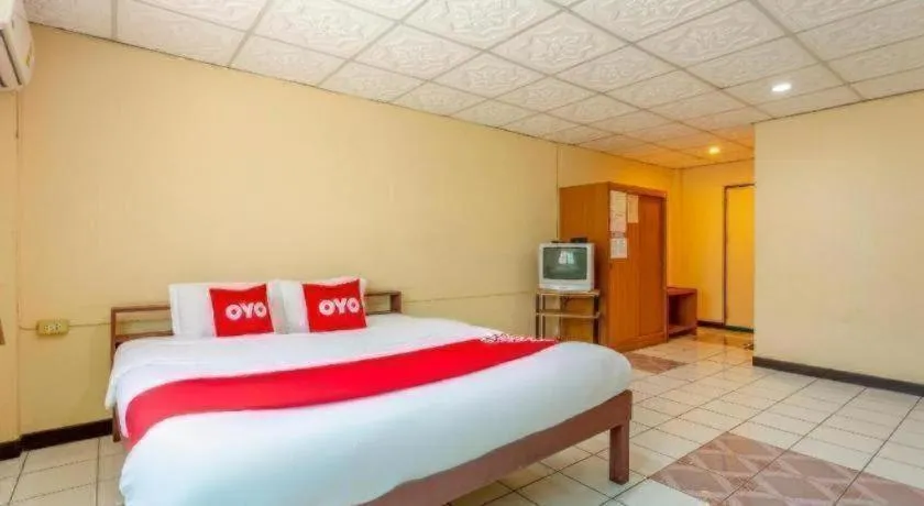 Bed in OYO 1000 Maetang Hotel