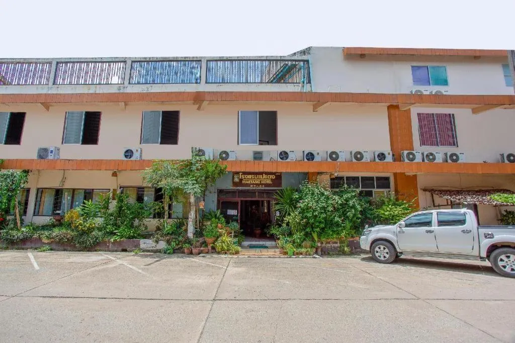 OYO 1000 Maetang Hotel