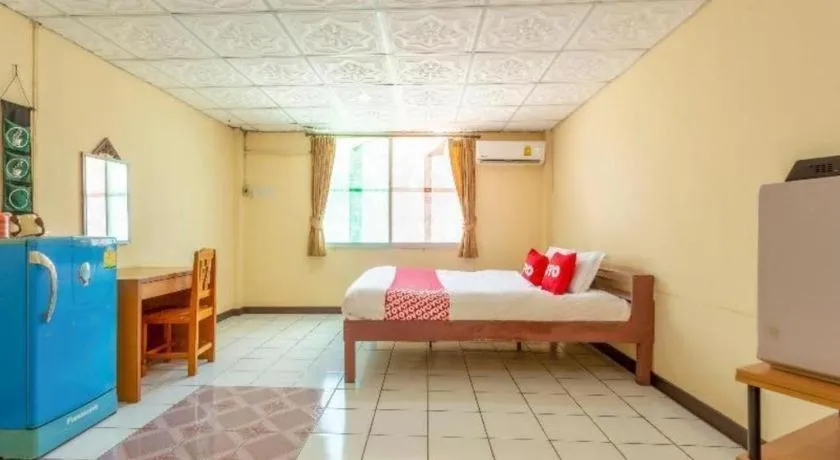 Bed in OYO 1000 Maetang Hotel