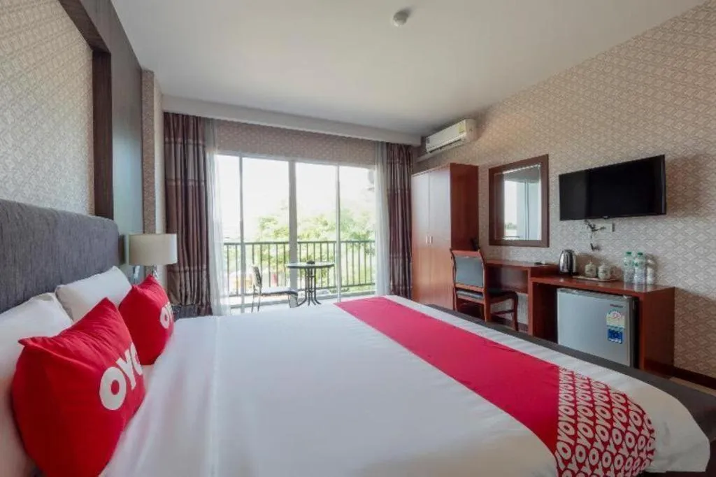 Bed in OYO 1130 CK Resort Pattaya
