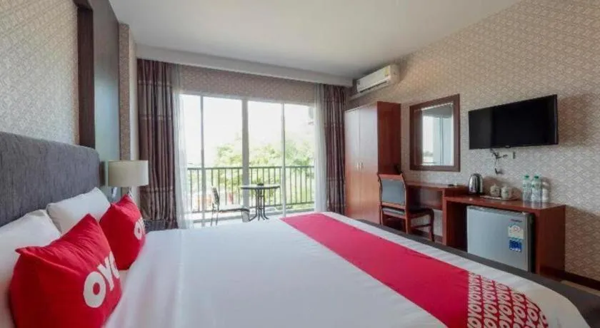 Bed in OYO 1130 CK Resort Pattaya