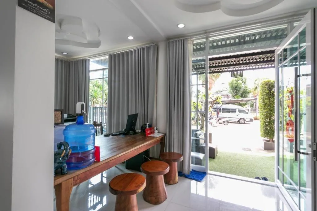 OYO 75305 T Park Pak Chong