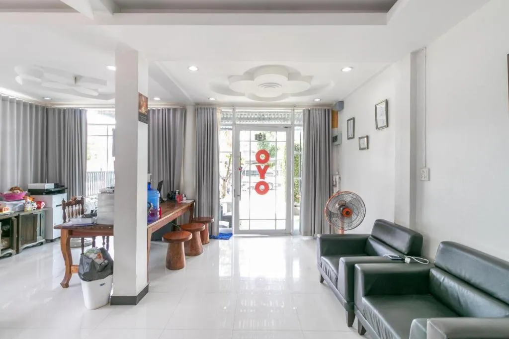 OYO 75305 T Park Pak Chong