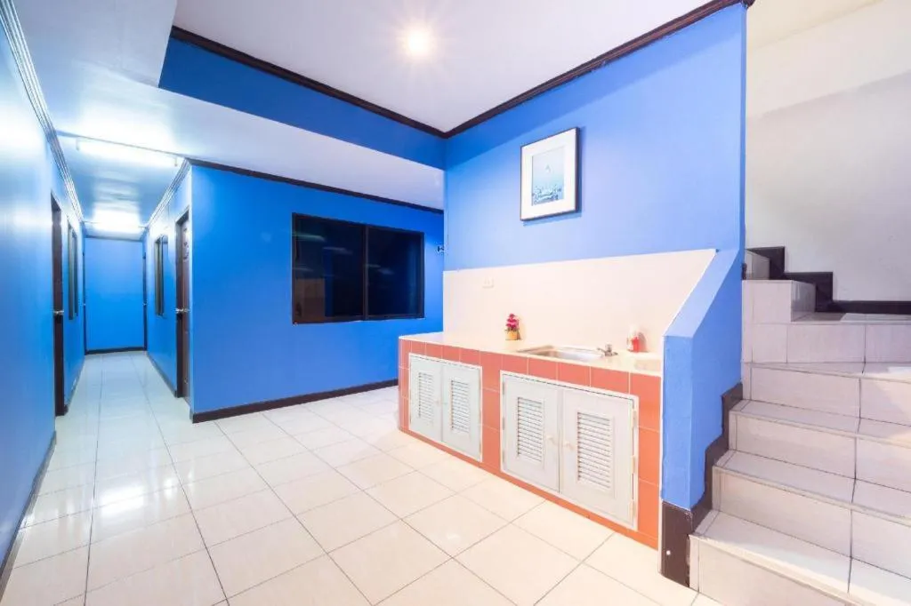 OYO 75327 Diyana Residence